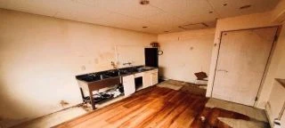 飲食店 / テイクアウト